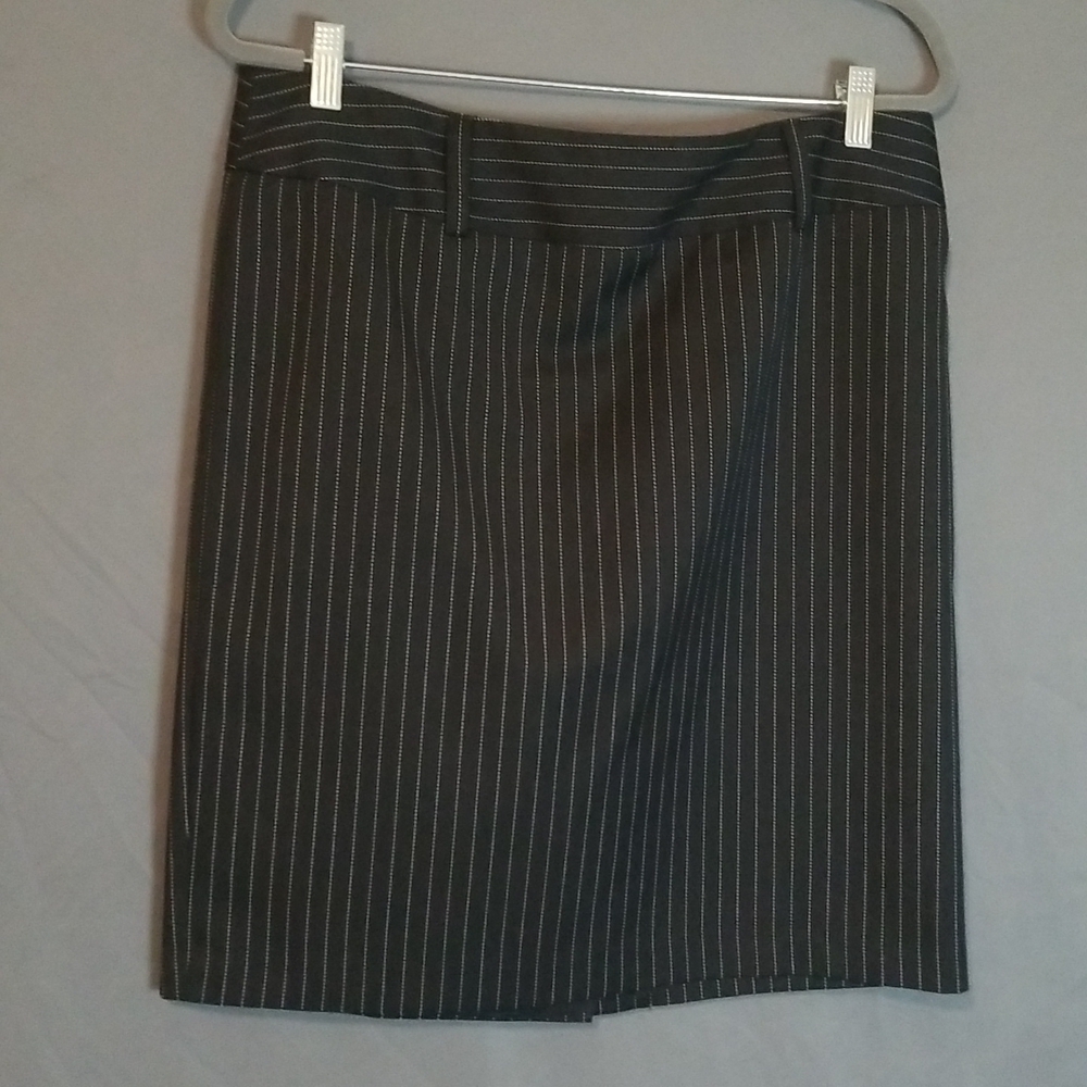 🎯 I.N. Studio Petite Black Pinstripe Skirt Size 14P